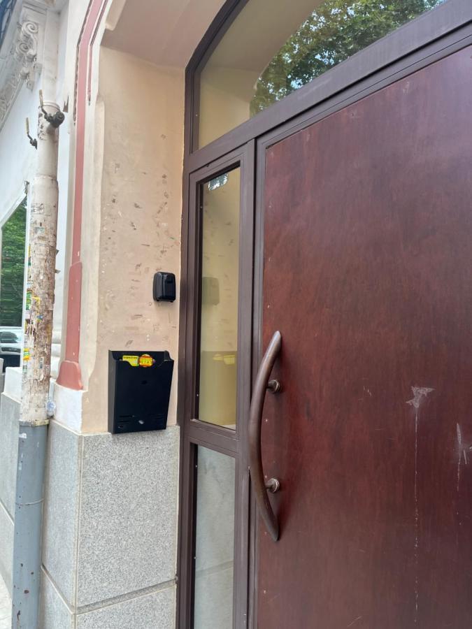 Departamento De Lujo Atocha Apartment Madrid Exterior photo